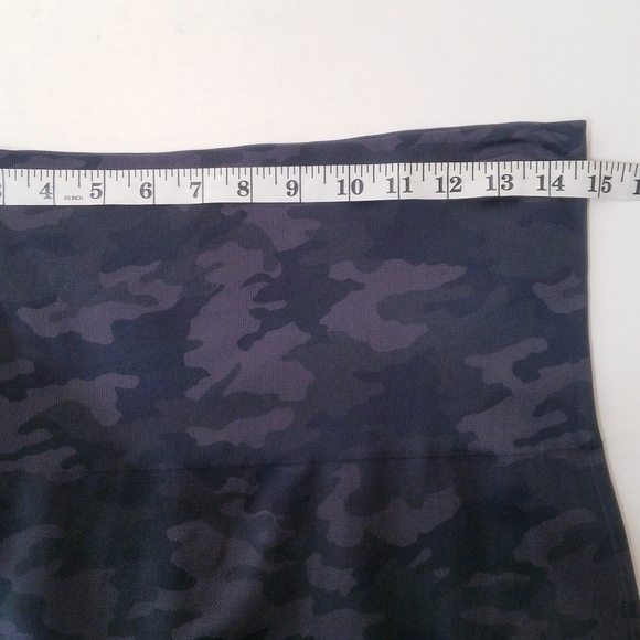 🌸 NEW Spanx | Camouflage High Waist Knit Leggings M - Picture 8 of 11